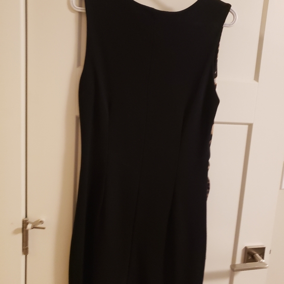 Leopard Print stretchy knee length dress - Picture 3 of 5